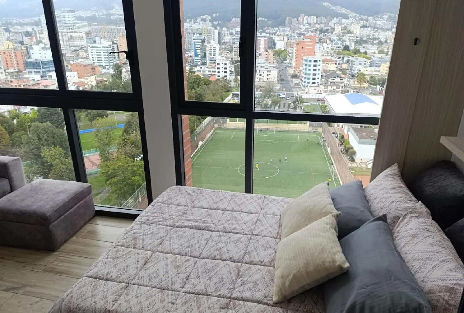 Suite Estadio Olimpico Atahualpa Quito Apartment